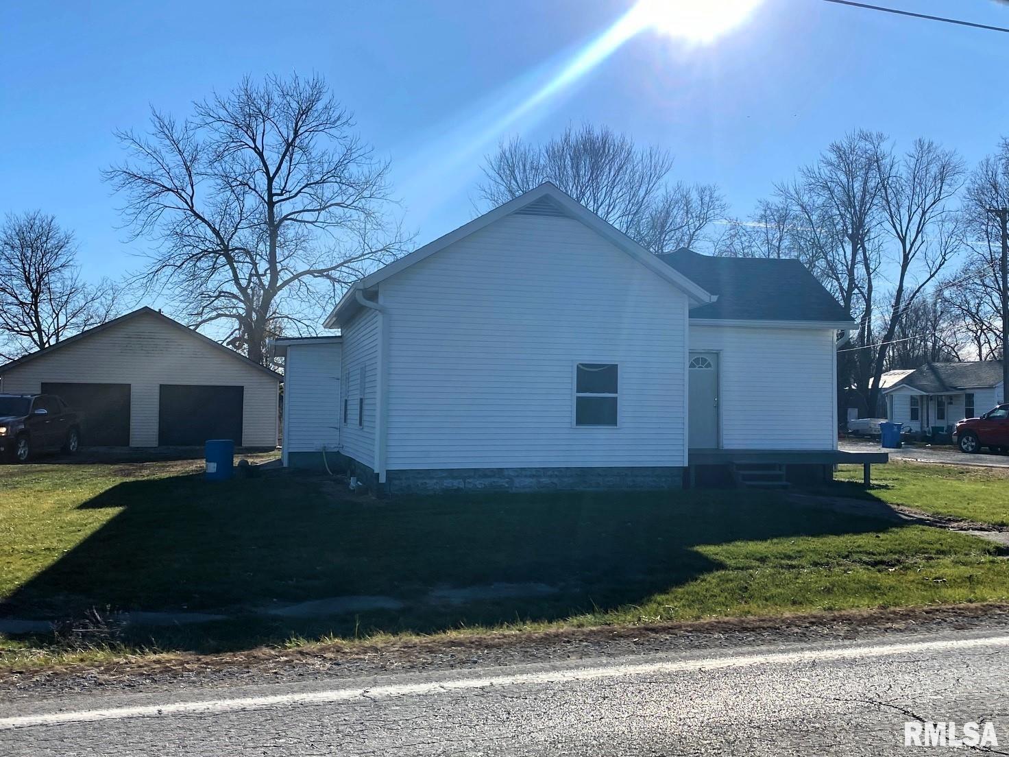 301 Main Street Tallula, IL 62688 - Photo 2 of 4 Gallery Image 2