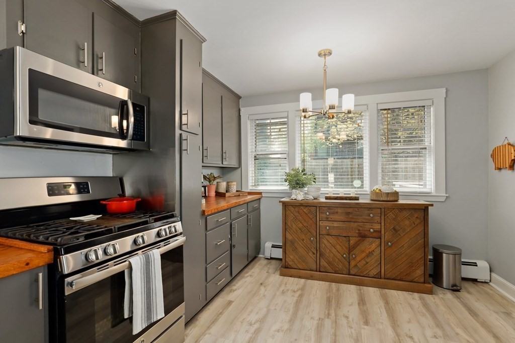 23 Katherine Road Stoneham, MA 02180 - Photo 14 of 40 Gallery Image 14