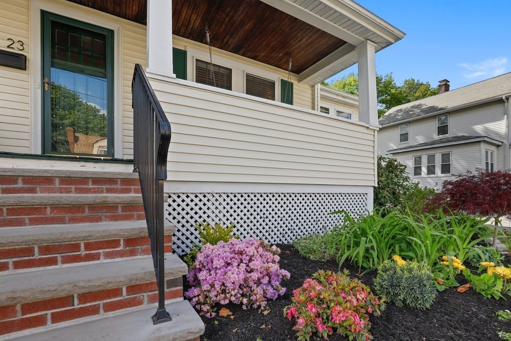 23 Katherine Road Stoneham, MA 02180 - Photo 3 of 40 Gallery Image 3
