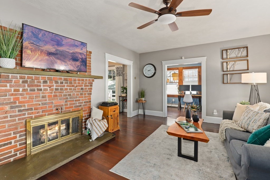 23 Katherine Road Stoneham, MA 02180 - Photo 6 of 40 Gallery Image 6