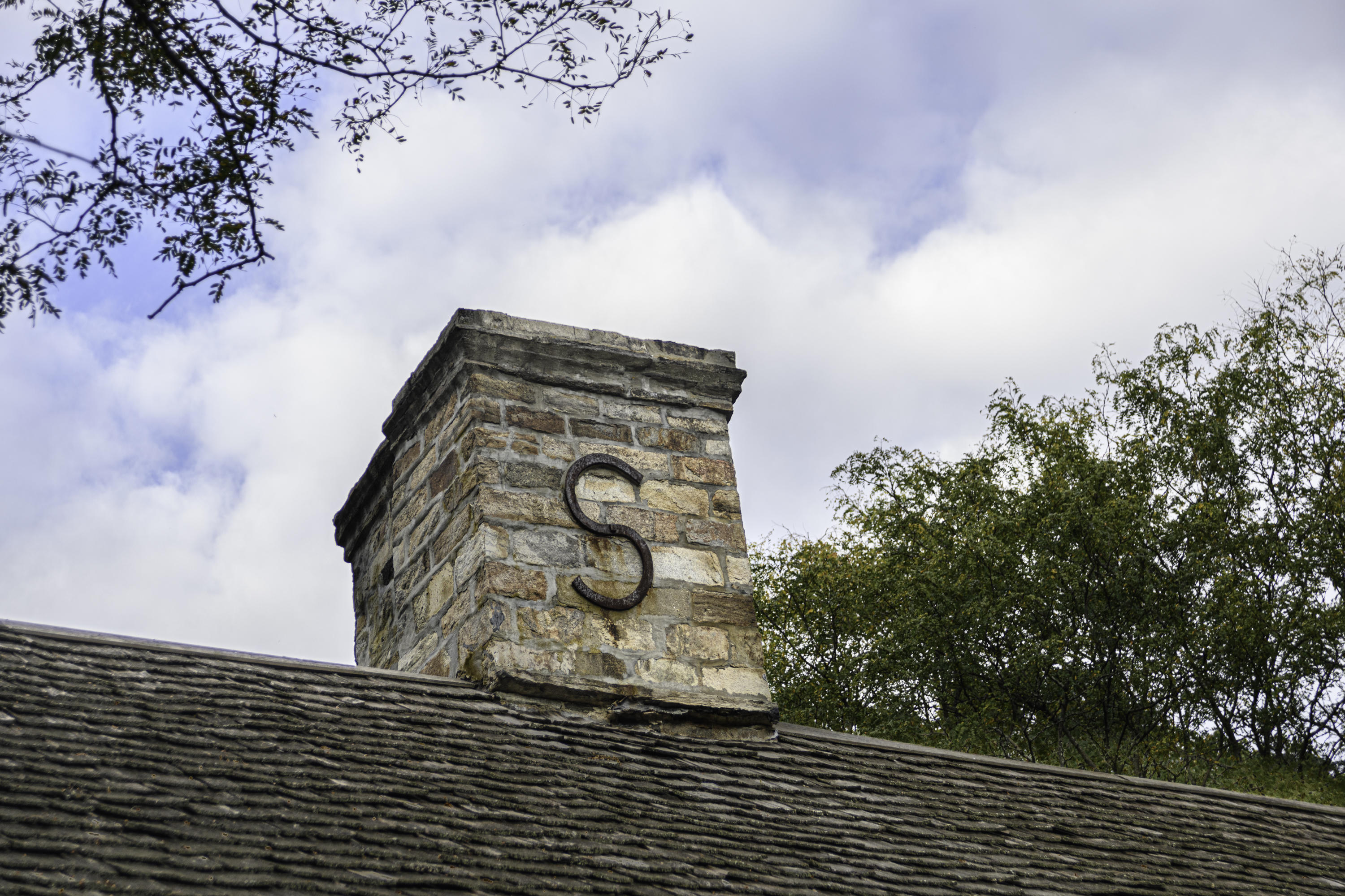 2591 Post Road Darien, CT 06820 - Photo 4 of 46 a view of a large building