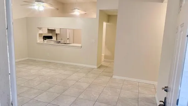 $1,650 | 2836 Stoneway Lane, Unit C, Fort Pierce, FL 34982