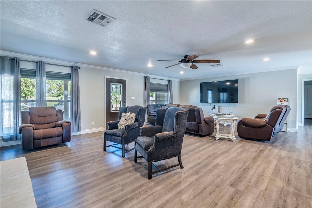 5732 Little Flock Road Temple, TX 76501 - Photo 3 of 40 Gallery Image 3