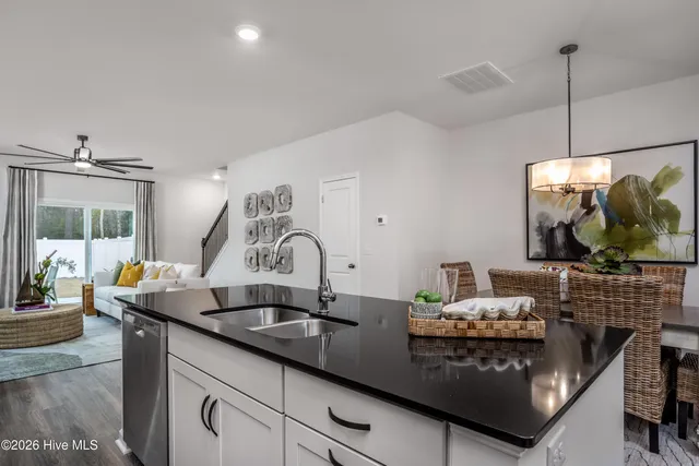 $289,990 | 7126 Fisk Drive Northeast, Unit 94, Leland, NC 28451