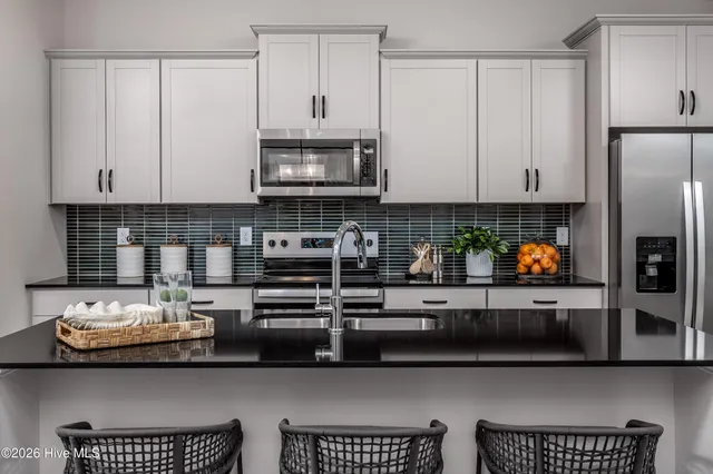 $289,990 | 7126 Fisk Drive Northeast, Unit 94, Leland, NC 28451