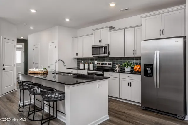 $289,990 | 7126 Fisk Drive Northeast, Unit 94, Leland, NC 28451