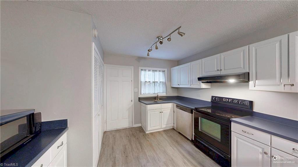 2701 North Centennial Street, Unit F High Point, NC 27265 - Photo 25 of 26 Kitchen photo showing unfurnished look