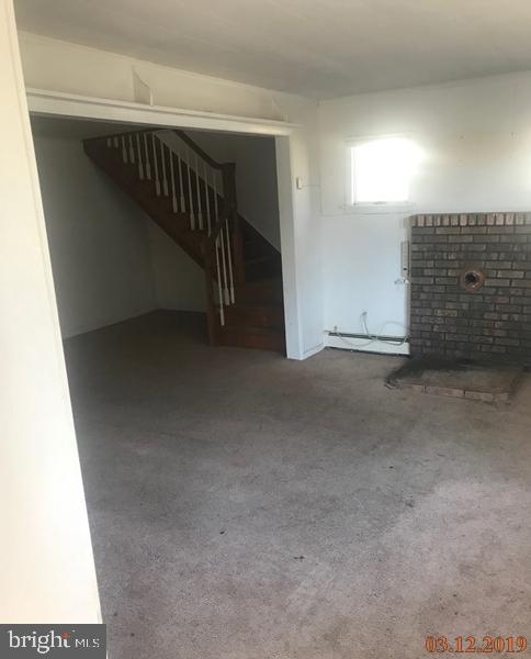 6664 Shawnee Road Milford, DE 19963 - Photo 2 of 13 Living Room
