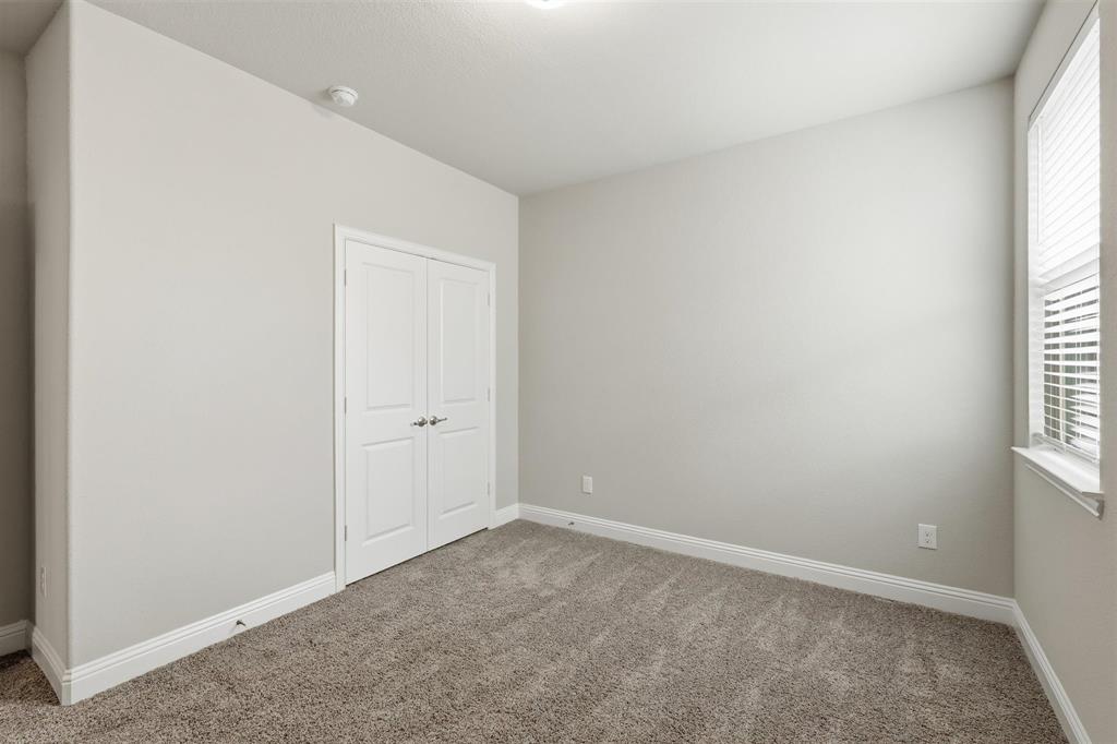 6212 Leatherstem Road Flower Mound, TX 76226 - Photo 22 of 40 Bedroom #2 upstairs