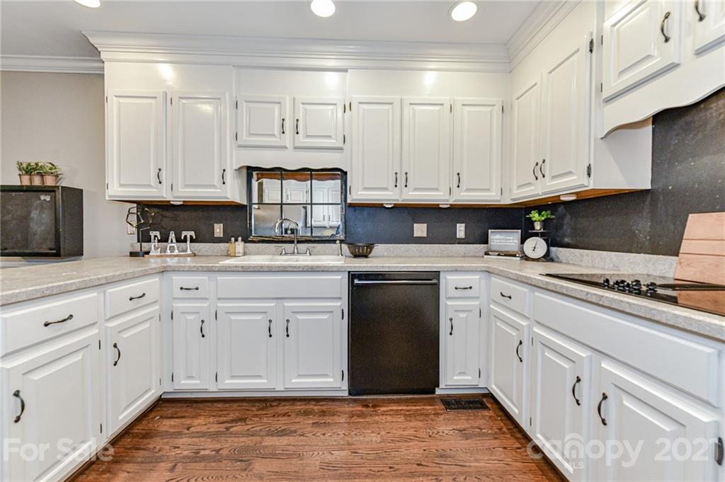 7166 Forest Ridge Road Weddington, NC 28104 - Photo 9 of 47 Gallery Image 9