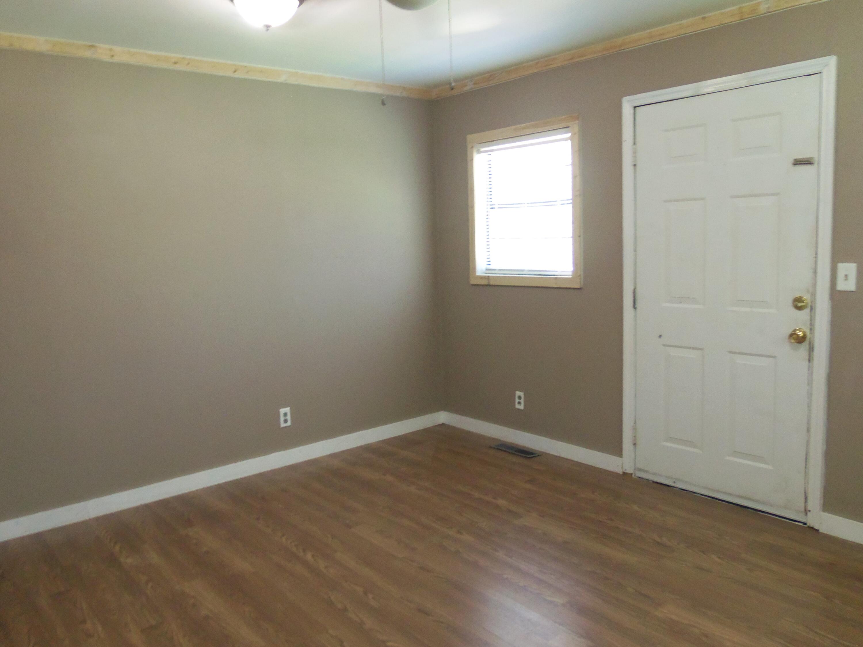895 West Schmitt Road Rossville, GA 30741 - Photo 10 of 15 100_1016