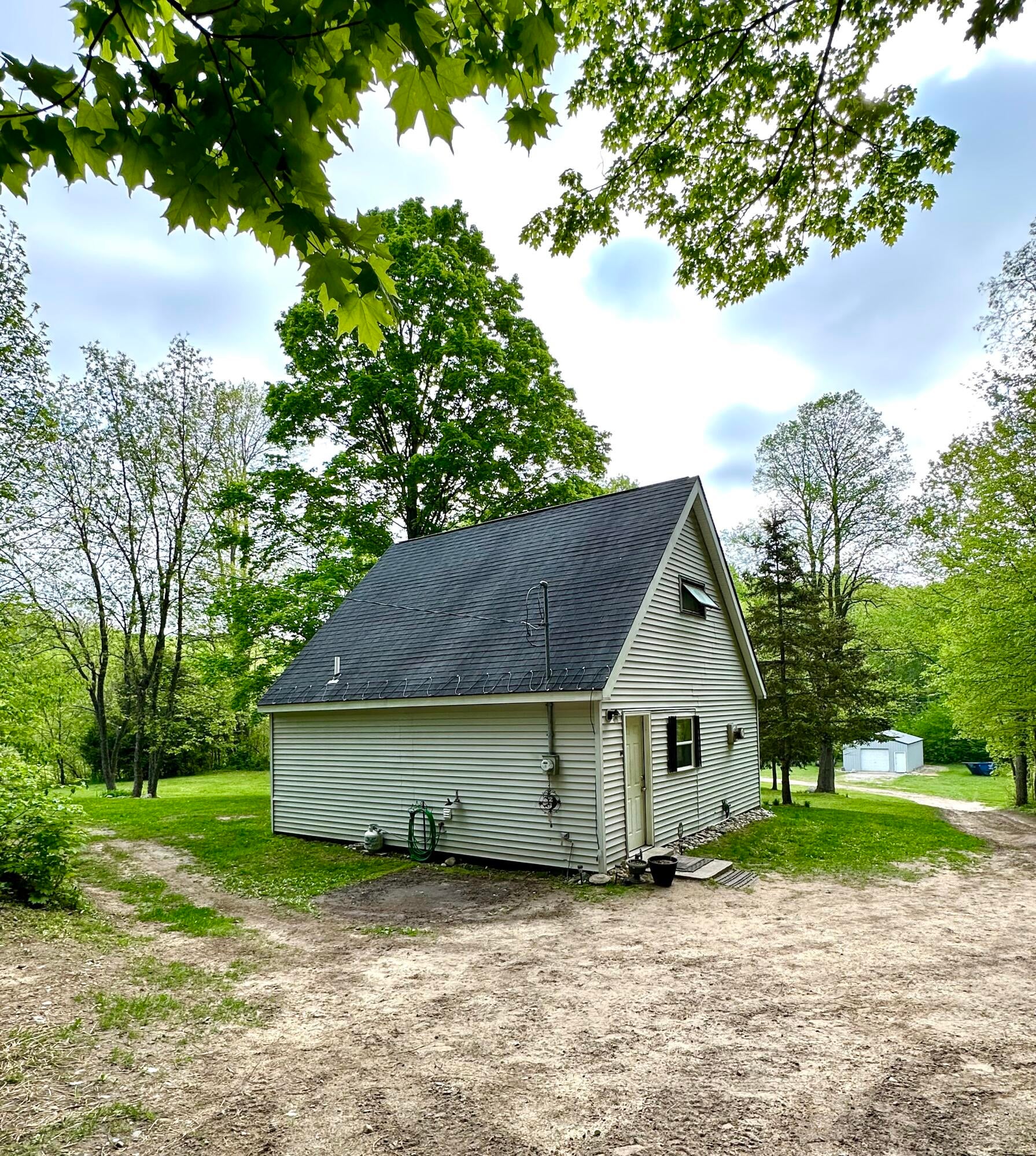 9090 Strilecky Road Atlanta, MI 49709 - Photo 5 of 55 Gallery Image 5