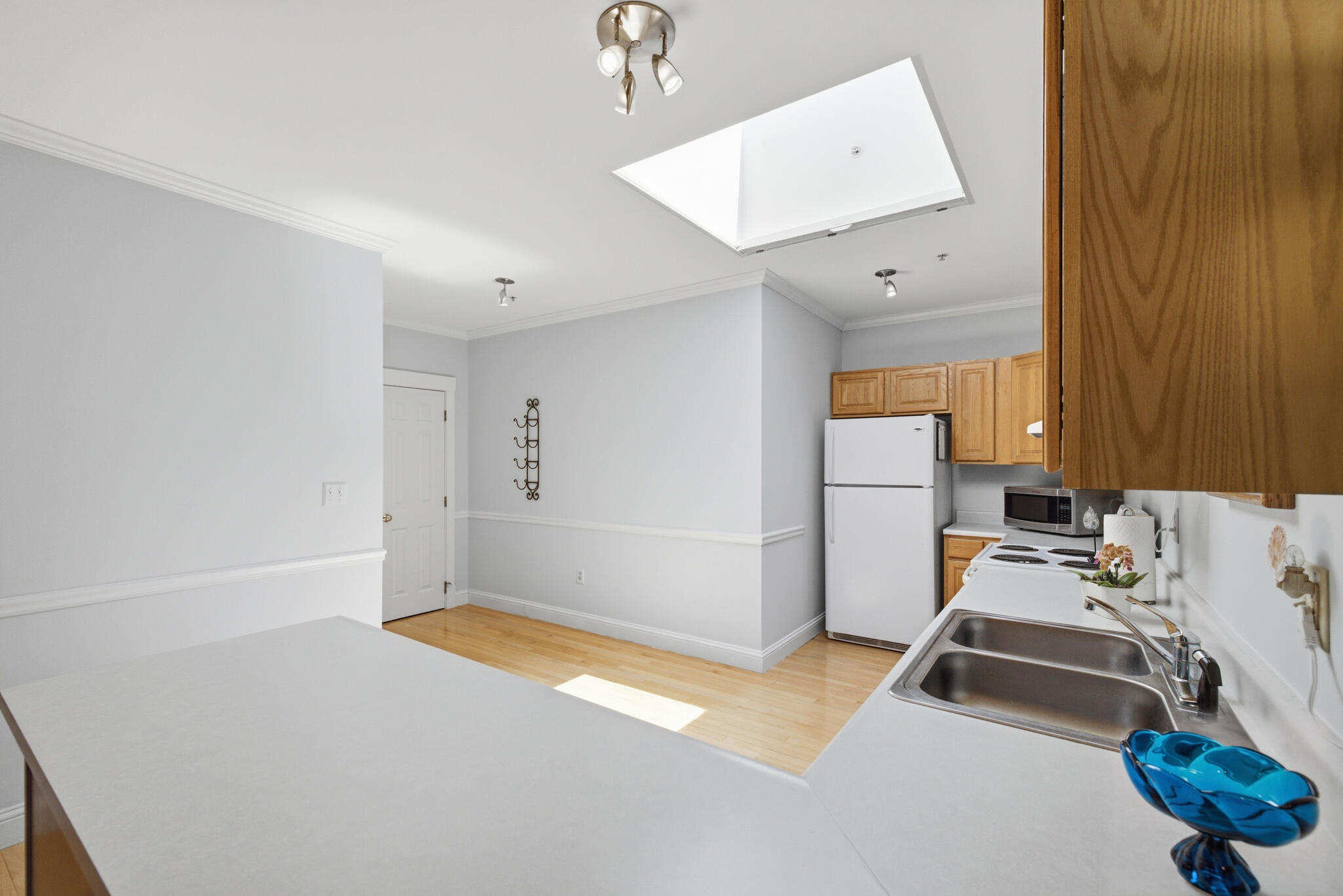 106 Farragut Way, Unit 366 Kennebunk, ME 04043 - Photo 16 of 53 pantry