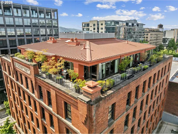 $2,299,000 | 710 Northwest 13th Avenue, Unit PH2, Portland, OR 97209