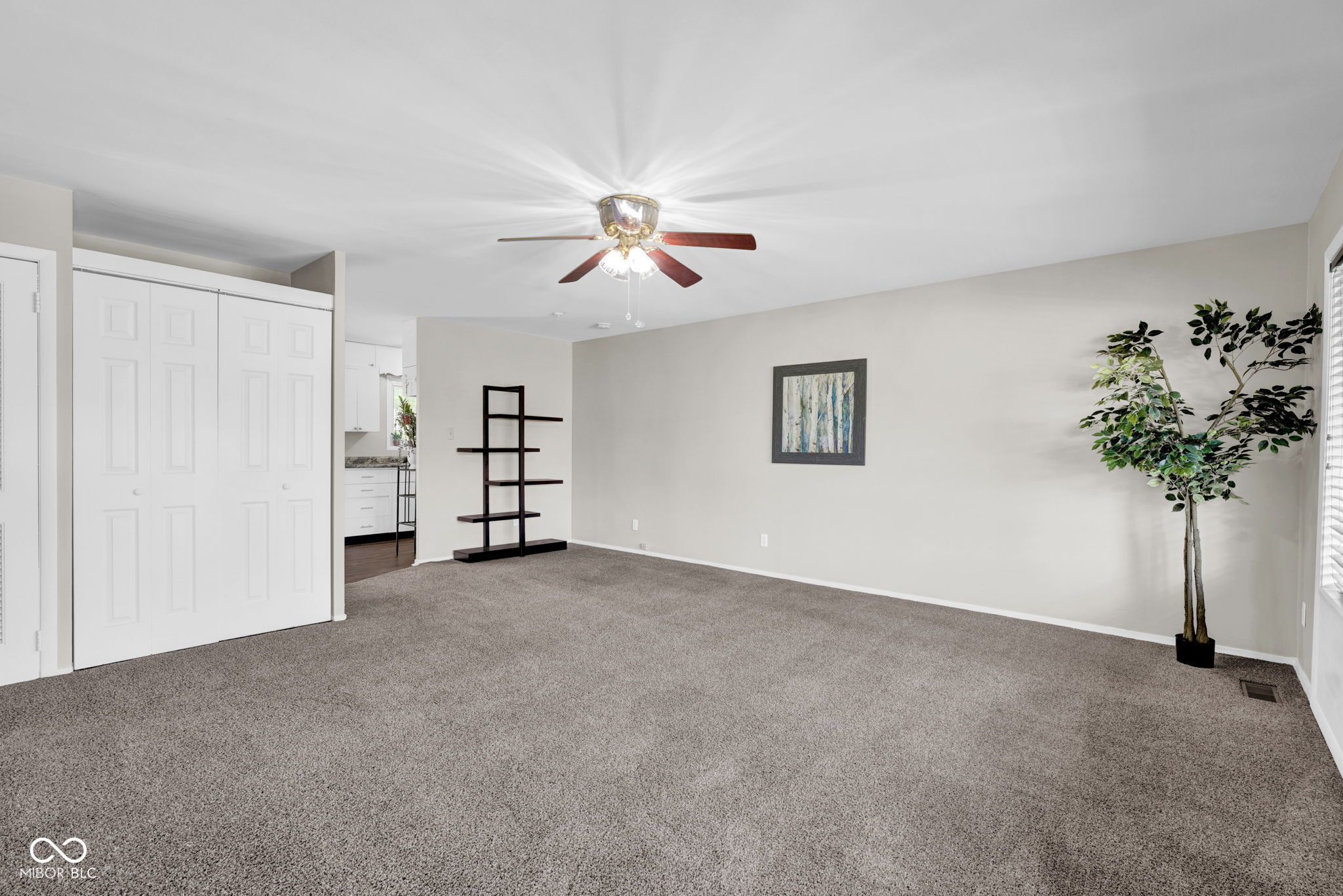 2742 Desoto Way Columbus, IN 47203 - Photo 4 of 29