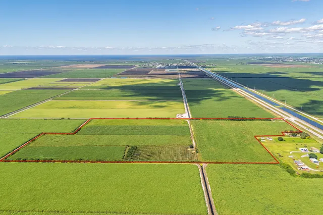 a view of an indoor swimming pool