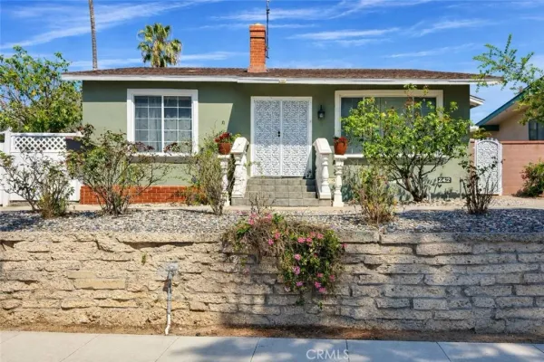 $1,570,000 | 3602 Pine Avenue, Long Beach, CA 90807