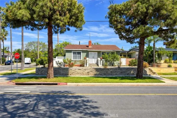 $1,570,000 | 3602 Pine Avenue, Long Beach, CA 90807