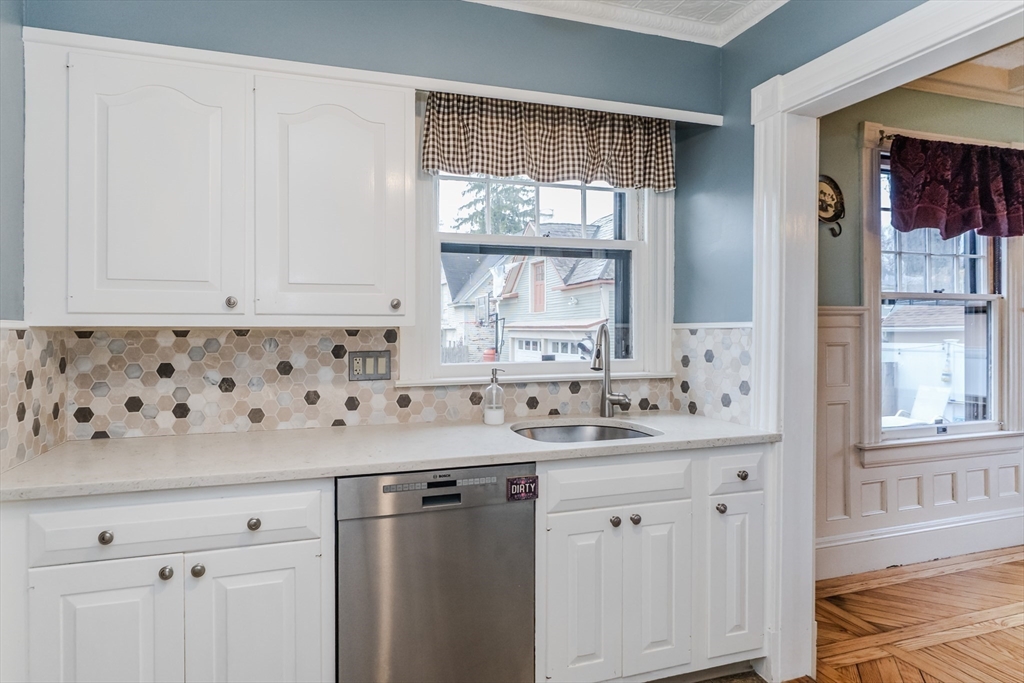 17 Garfield Street Springfield, MA 01108 - Photo 13 of 42 Gallery Image 13