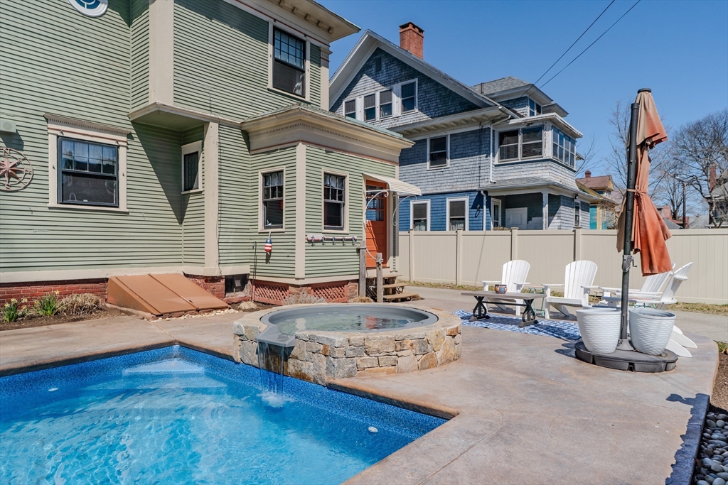 17 Garfield Street Springfield, MA 01108 - Photo 39 of 42 Gallery Image 39