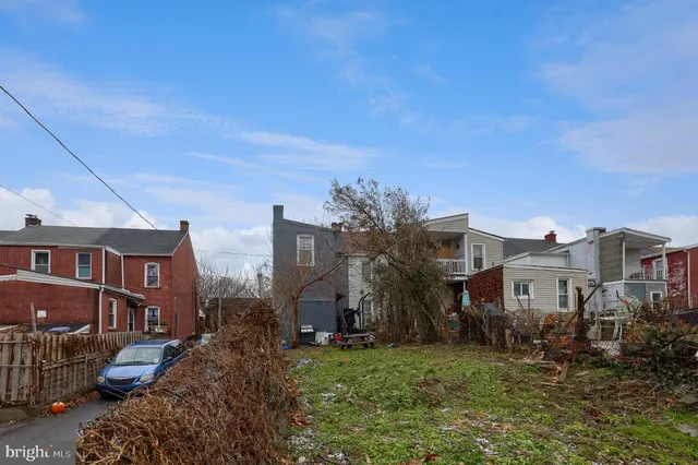 $159,995 | 670 Hebrank Street, Lancaster, PA 17603