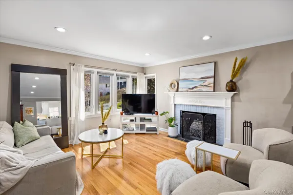 $849,900 | 15 Brookside Lane, Dobbs Ferry, NY 10522
