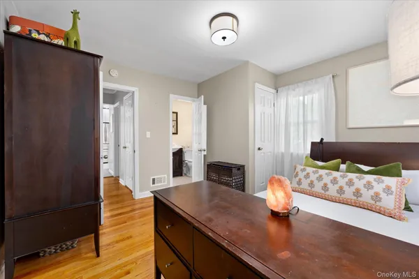 $849,900 | 15 Brookside Lane, Dobbs Ferry, NY 10522