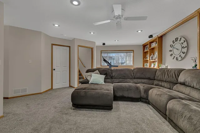 $325,000 | 945 Sundance Court, Sartell, MN 56377