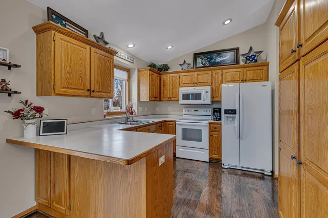 $325,000 | 945 Sundance Court, Sartell, MN 56377