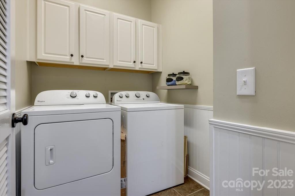 368 Windell Drive Fort Mill, SC 29708 - Photo 20 of 48 a utility room with dryer and washer