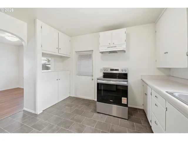 $335,000 | 1501 E Street, Springfield, OR 97477