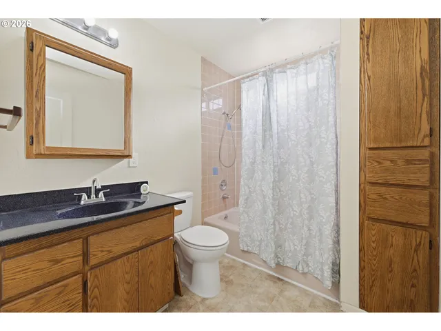 $335,000 | 1501 E Street, Springfield, OR 97477