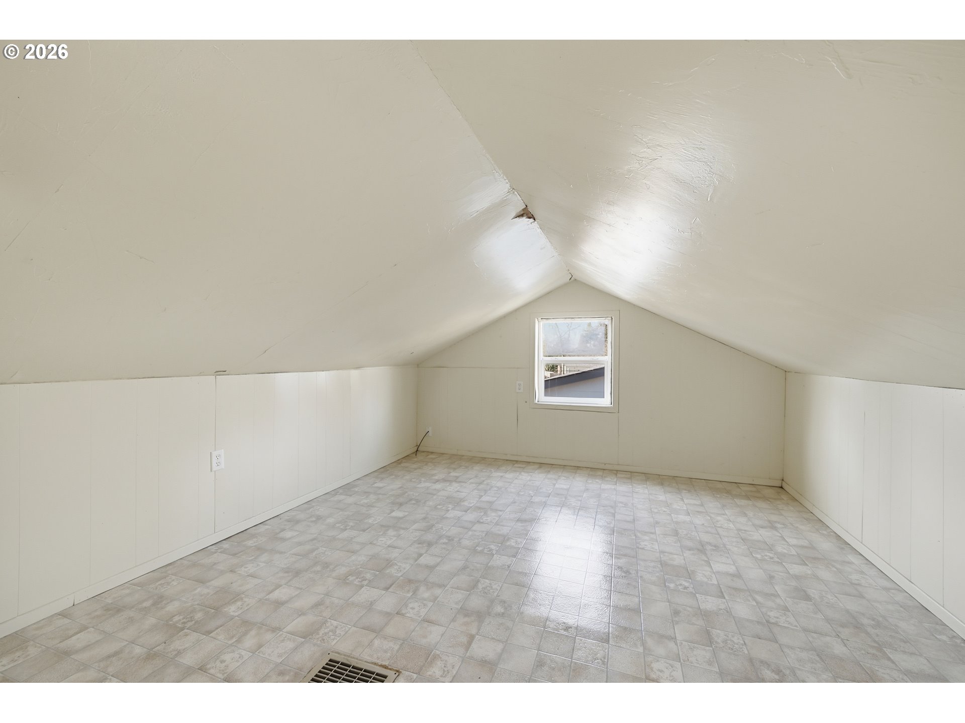 1501 E Street Springfield, OR 97477 - Photo 28 of 36