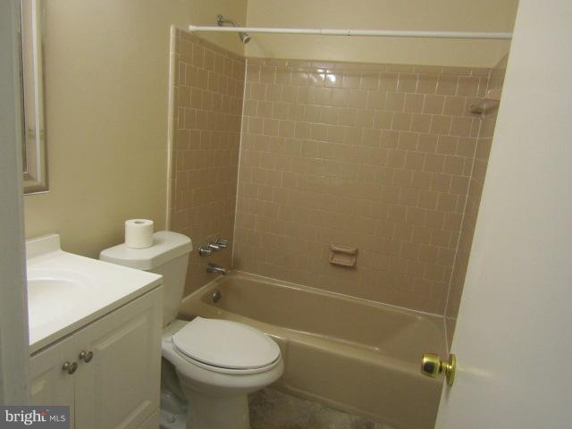 10908 Rock Coast Road Columbia, MD 21044 - Photo 17 of 24 Bath