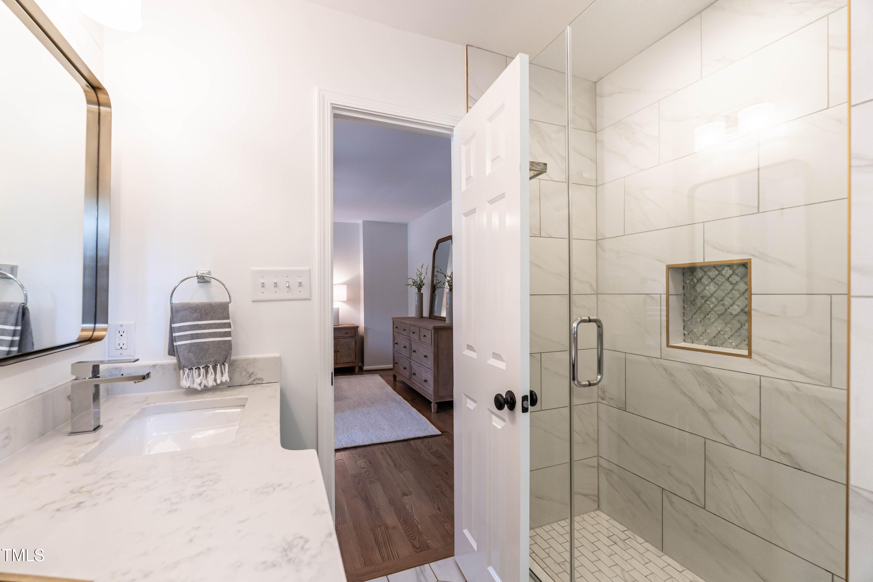 813 Faulkner Place Raleigh, NC 27609 - Photo 20 of 42 Primary Bathroom