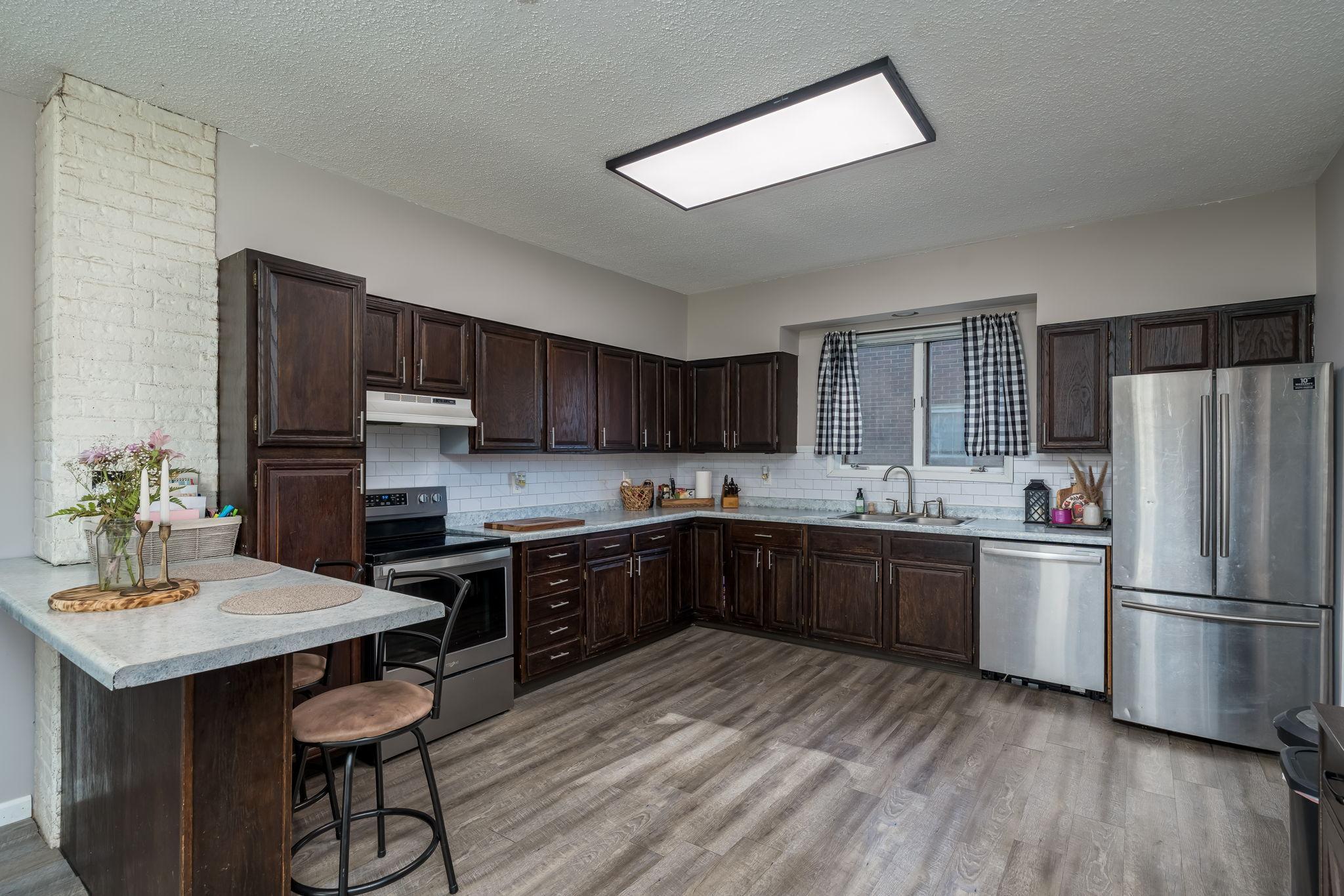 317 Walnut Street Southwest Sleepy Eye, MN 56085 - Photo 11 of 33