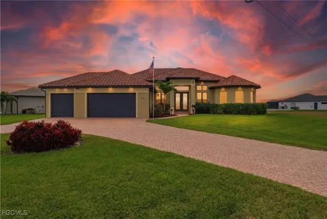 $999,900 | 1716 Northwest 34th Avenue, Cape Coral, FL 33993