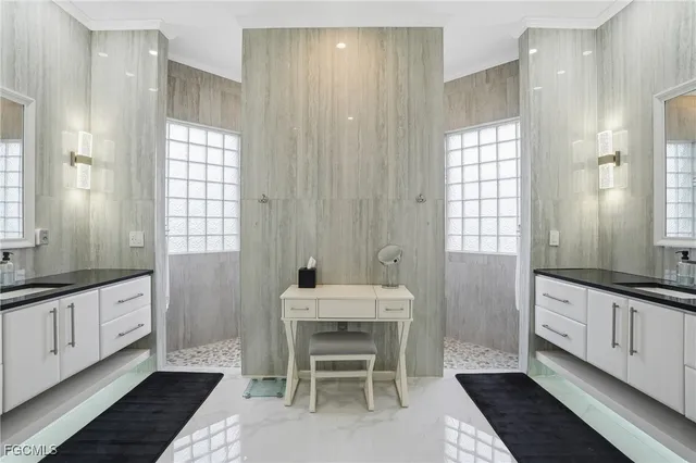 $969,900 | 1716 Northwest 34th Avenue, Cape Coral, FL 33993