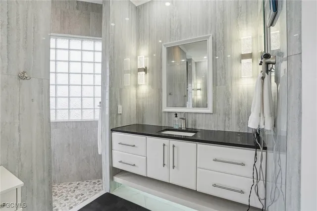 $969,900 | 1716 Northwest 34th Avenue, Cape Coral, FL 33993