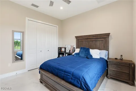 $999,900 | 1716 Northwest 34th Avenue, Cape Coral, FL 33993