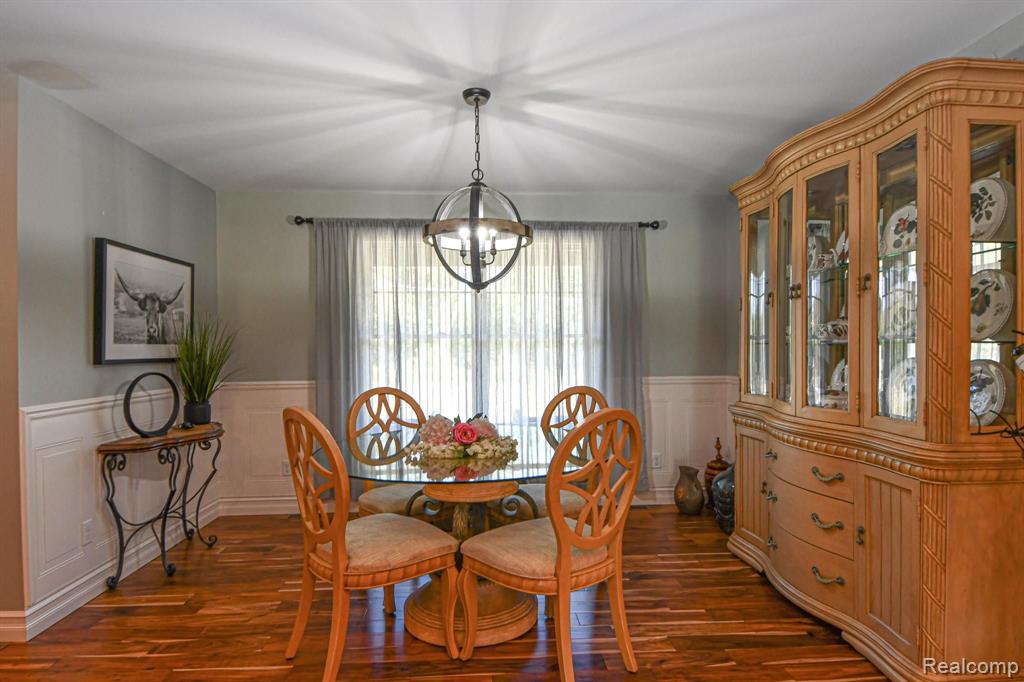 10122 Bennett Lake Road Fenton, MI 48430 - Photo 10 of 56