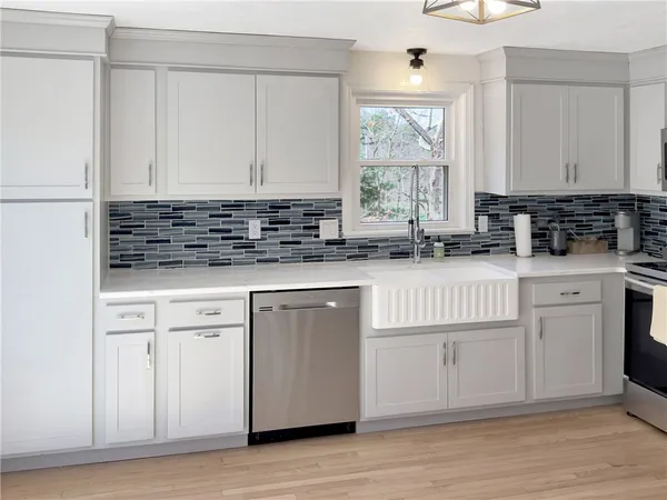$649,000 | 89 Narrow Lane, Charlestown, RI 02813