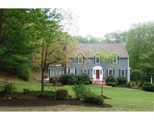 5 Stearns Road Upton, MA 01568 - Photo 2 of 7 Gallery Image 2