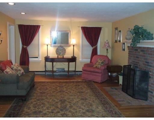5 Stearns Road Upton, MA 01568 - Photo 6 of 7 Gallery Image 6