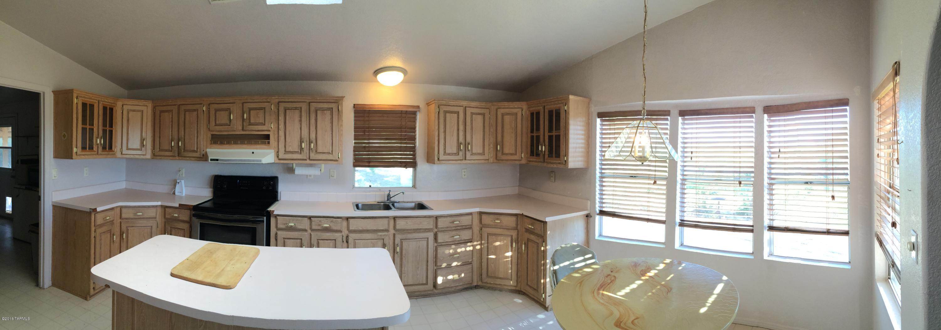 22257 South Shootingstar Road Tucson, AZ 85739 - Photo 5 of 47