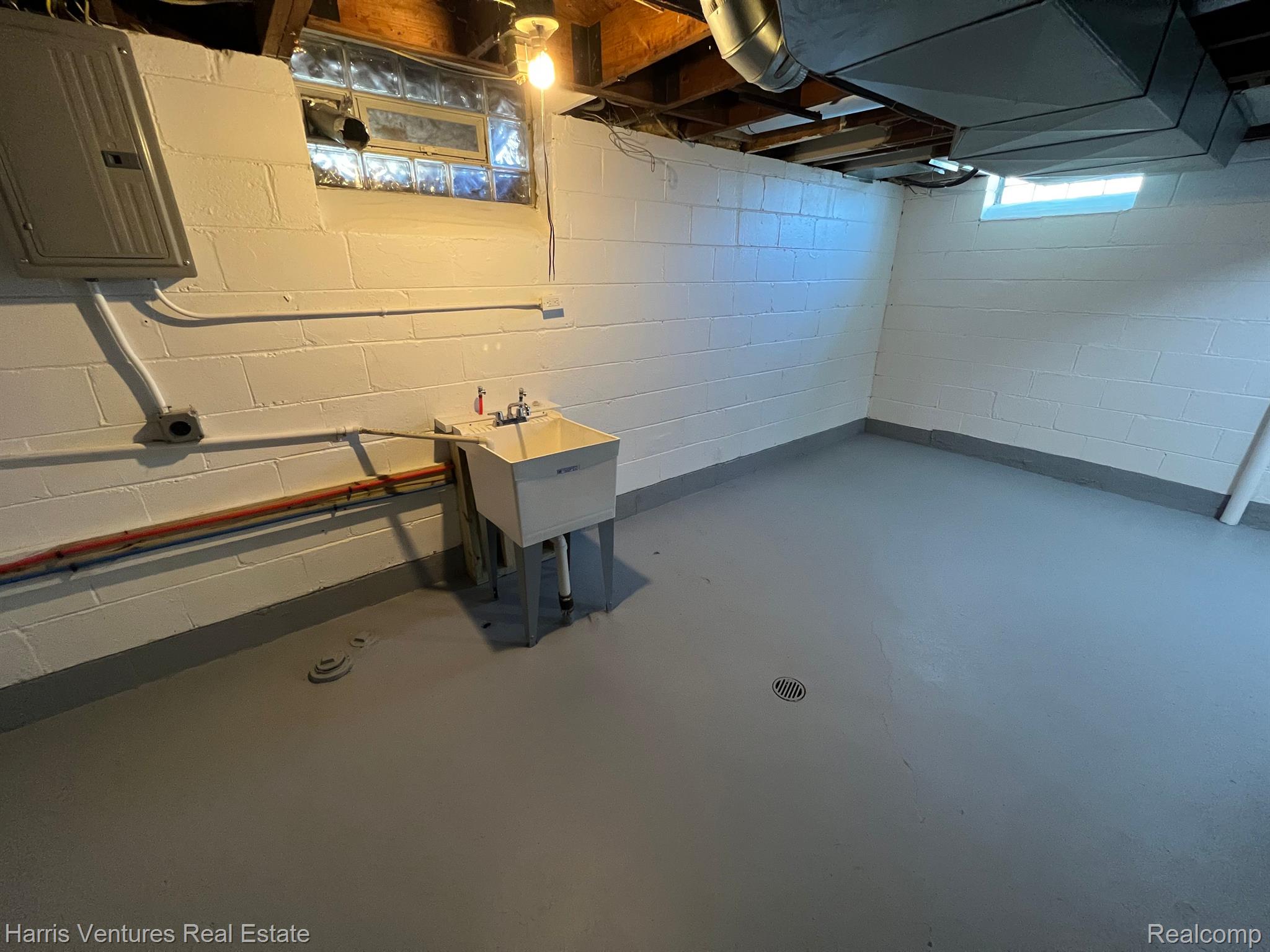 21647-51 Moross Road Grosse Pointe, MI 48236 - Photo 24 of 26 Basement - Laundry Area