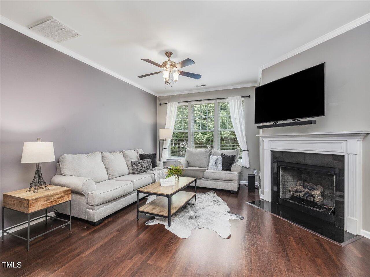 4607 Springerly Lane Raleigh, NC 27612 - Photo 14 of 68 14-Living Room