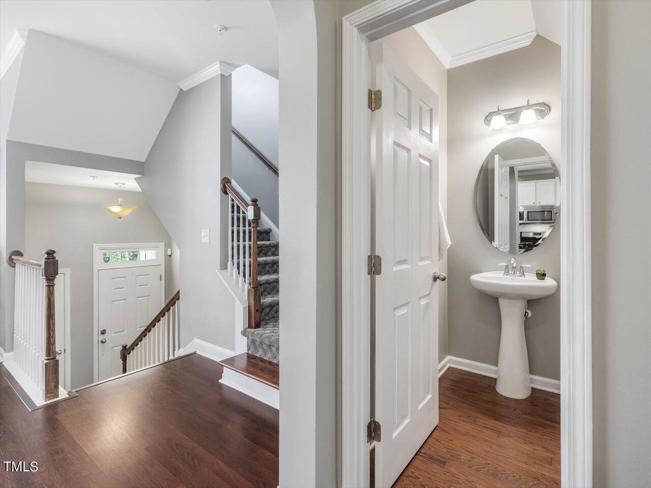 4607 Springerly Lane Raleigh, NC 27612 - Photo 29 of 68 29-Hall