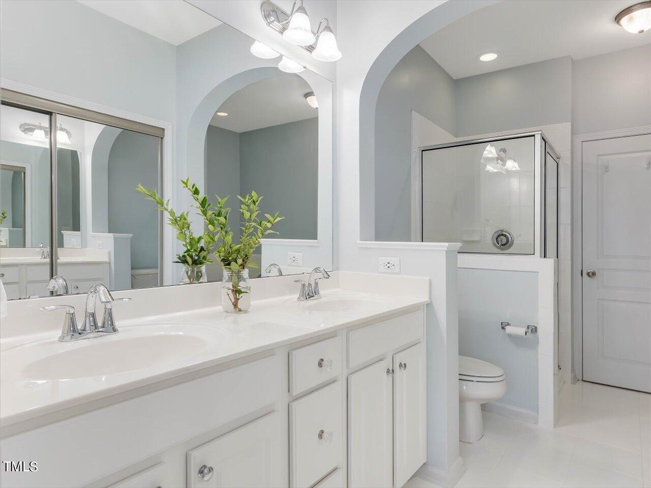 4607 Springerly Lane Raleigh, NC 27612 - Photo 44 of 68 44-Primary Bathroom