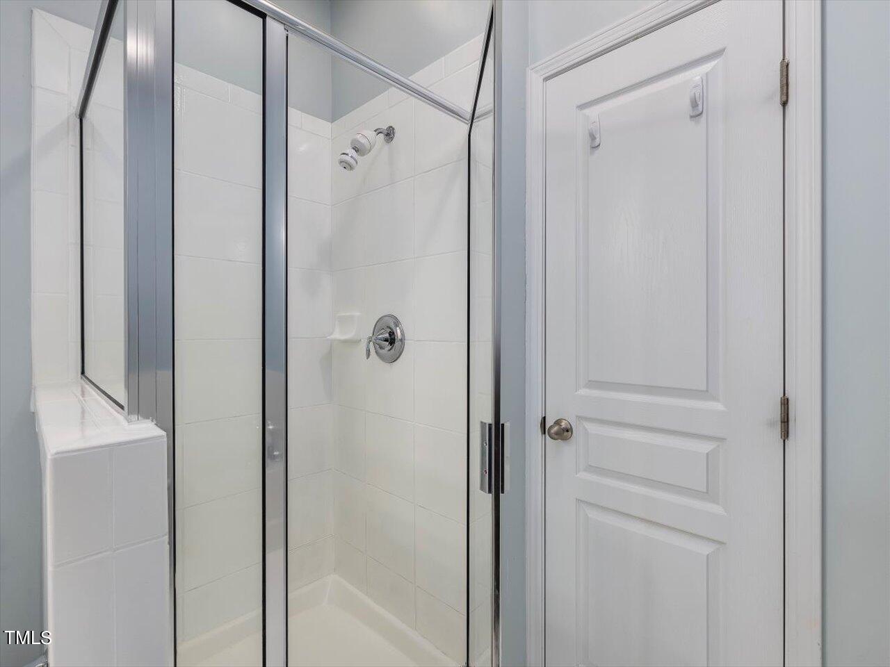 4607 Springerly Lane Raleigh, NC 27612 - Photo 46 of 68 46-Primary Bathroom